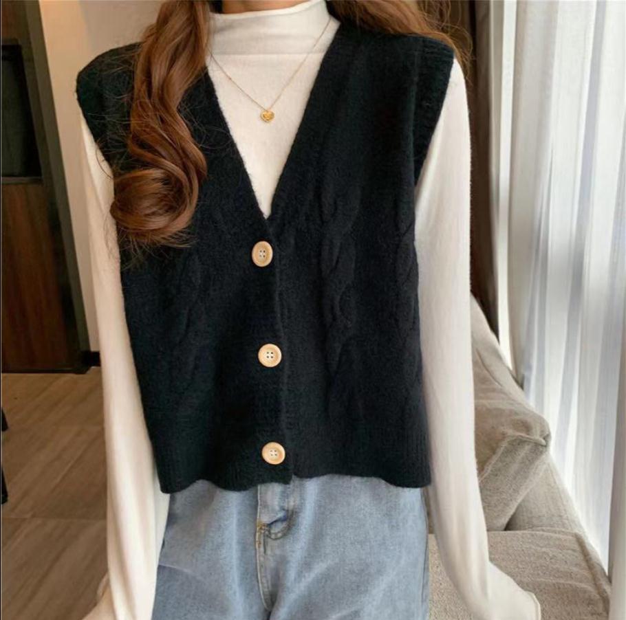 Short High Waist Slim Cable V-neck Sweater